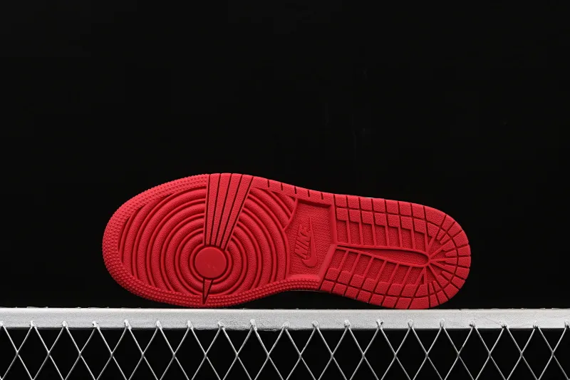 All categories Air Jordan Jordan series basketball shoes Air Jordan 1 Mid Air Jordan 1 Mid AJ1 Joe 1 black red China basketball shoes 554725-028